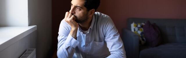 People who have no close friends to rely on usually display these 8 behaviors without realizing it