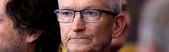 Trump says he has a ‘little problem’ with Tim Cook