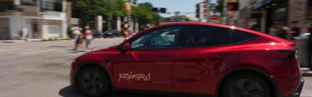 Tesla’s darkening outlook to test robotaxi vision pushed by Musk
