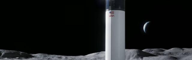 SpaceX to Tell NASA the Moon Will Have to Wait