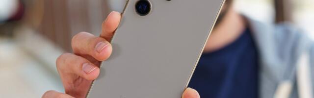 Circle to Search on Samsung devices now recognizes what music is playing around you