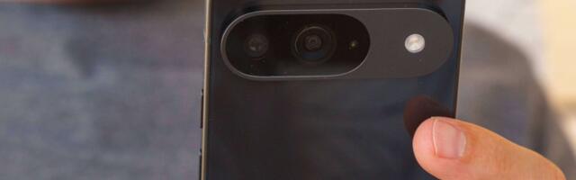 Google Pixel 9 disassembled on video