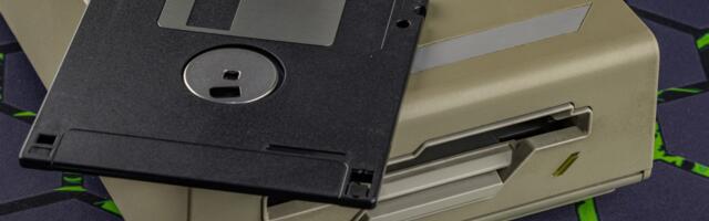 Why The FAA Still Uses Floppy Disks To Manage Your Flight
