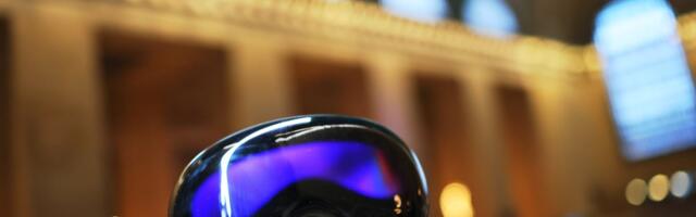 Apple shelves cheaper Vision Pro to focus on smart glasses, report says