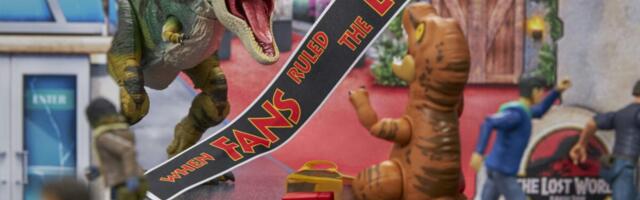 Mattel’s ‘Jurassic Park’ SDCC Exclusive Is a Goofy Love Letter to Comic Cons