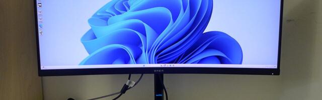 HP Omen 34c 165 Hz Gaming Monitor Review: Smooth Performance and Refined Style