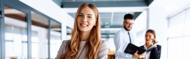 LinkedIn’s CEO says the most valuable employees always demonstrate these 4 behaviors