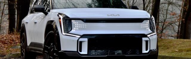 The Kia EV9 is a good electric SUV, but the same company makes something better