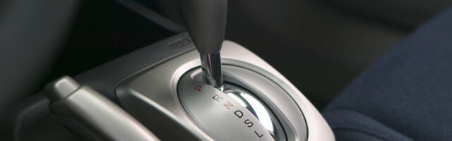 What Does 'L' Mean On An Automatic Gear Shift And When Should You Use It?