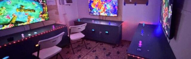 Honolulu police raid Wahiawa gambling room seize machines and cash