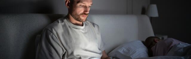 Psychology says the thing most people google at 3 AM reveals more about their deepest unmet need than anything they’d say in a therapy session — and the searches fall into these 6 categories that psychologists say map directly onto unprocessed childhood experiences