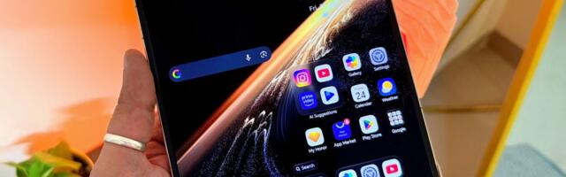 I just switched to my first big foldable, and I finally get the appeal