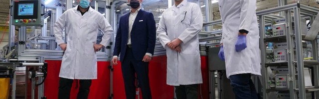 The Canadian Shield begins selling mask manufacturing system