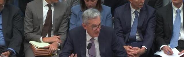 Bitcoin Slips to $101K, Altcoins Spiraling on Federal Reserve's Hawkish Tone