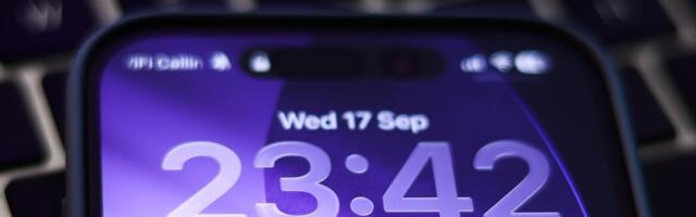 iOS 26: How to turn off Liquid Glass
