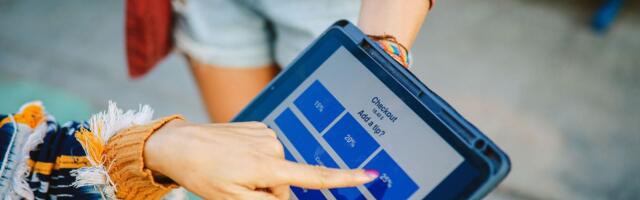 How to Protect Yourself From Portable Point-of-Sale Scams