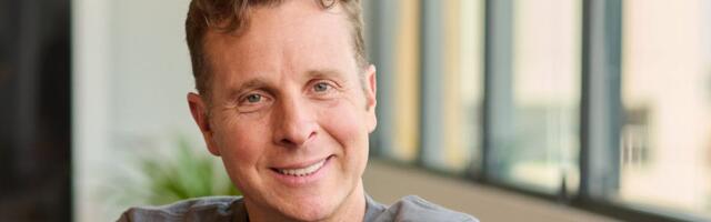 Amazon VP says his division is hiring and promoting based on employees' AI usage