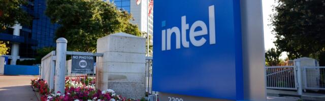 US senators press Intel over ties to firm with sanctioned units