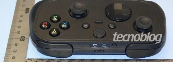 Two new Xbox controllers just leaked, and one is ridiculously small