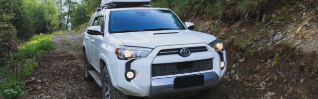 How Much Roof Weight Can Your SUV Hold? Here's How To Find Out