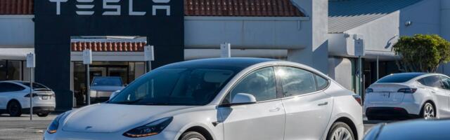 Tesla driver in fatal Texas crash overrode FSD by pressing accelerator ‘100 percent,’ investigators confirm