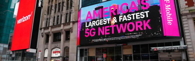 T-Mobile takes jab at Verizon outage in service update