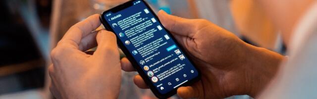 Research suggests cutting down screen time can work better than antidepressants