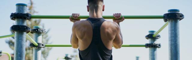 How to lose fat while maintaining muscle, according to the personal trainers of celebrities and business execs