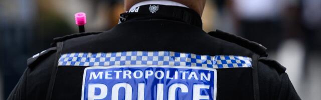 Police busts gang suspected of stealing 40,000 phones