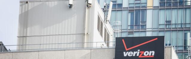 Verizon support hints at phone bill discount for outage