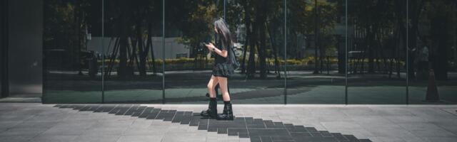 There’s a quiet confidence that develops specifically in people who failed publicly in their twenties and simply kept going. They don’t carry less fear than everyone else. They just have empirical proof that humiliation is survivable, and that proof changed everything.