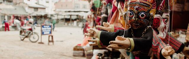Why So Many Souvenirs Gather Dust on Travelers’ Shelves