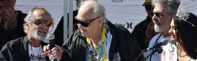 Walter Hoffman, surf industry pioneer and big-wave surfer, dies at 92