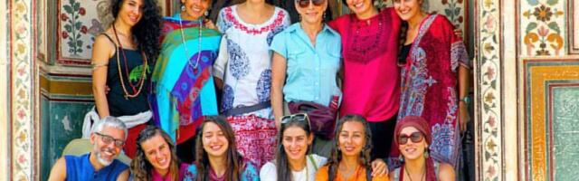 India Daily: Families and Couples Seize Majority of Inbound Bookings