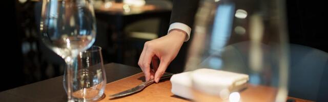 4 mistakes you should never make at a high-end restaurant, according to an etiquette expert