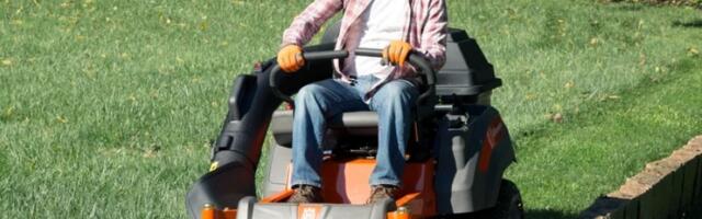 These Are Consumer Reports' Lowest-Ranked Zero-Turn Lawn Mower Brands These Are Consumer Reports' Lowest-Ranked Zero-Turn Lawn Mower Brands