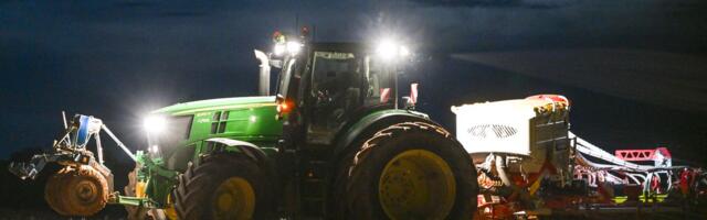 The FTC is trying to find out if John Deere’s repair policies broke the law