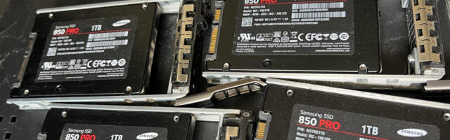 Lucky user finds 6TB of free SSD storage while dumpster diving — finder plans to use the six 1TB Samsung 850 Pro SSDs to download entire Steam library