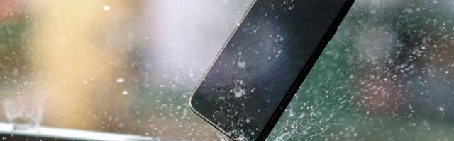 How To Remove Water From Your Phone's Charging Port