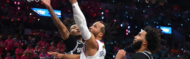 Everybody wants tickets to the Knicks' NBA Finals games. Here's how one bank is dealing with client requests.