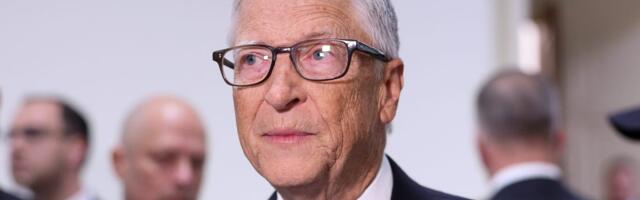 Jeffrey Epstein pitched his connections with billionaires to get close to Bill Gates
