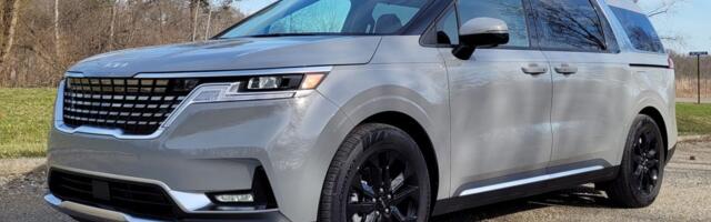 The 2024 Kia Carnival SX Prestige Family Minivan