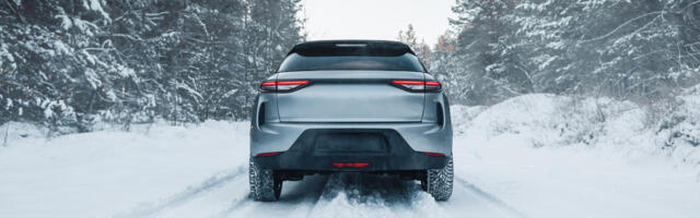 Where Should You Drive When Snow Hides The Road Lines?