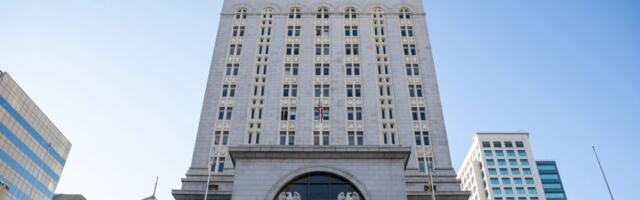Oakland braces for possible layoffs to clear nearly $130 million deficit