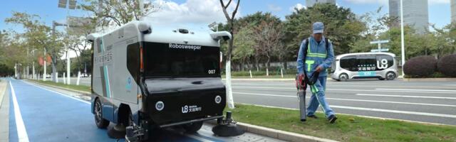 Autonomous robo-sweepers keep Singapore clean Autonomous robo-sweepers keep Singapore clean