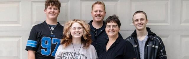 I live with my 3 adult kids and 2 of their partners. Self-care rituals keep me sane in a chaotic house. I live with my 3 adult kids and 2 of their partners. Self-care rituals keep me sane in a chaotic house.