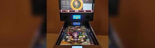Custom virtual pinball machine packs Raspberry Pi Pico's RP2040 and a full PC