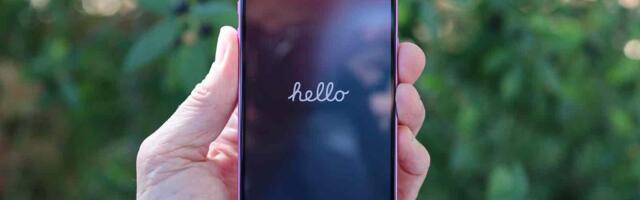 Leaked dummy unit image shows how thin the iPhone 17 Air may look against the iPhone 17 Pro