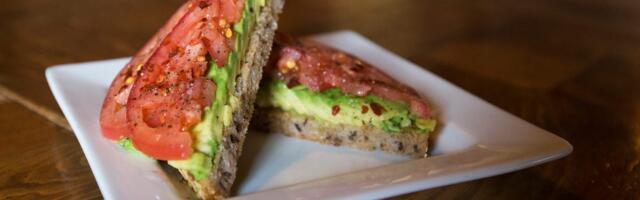 I'm sick of ChatGPT sounding like a cringe millennial.