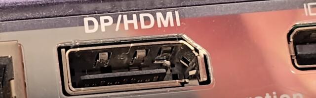 Connector that works with both DisplayPort and HDMI port found on Piston Xi3, the failed Steam Machine